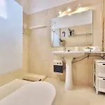 Panorama *
